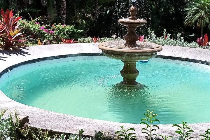 St. Kitts Scenic Island Tour with Beach Option