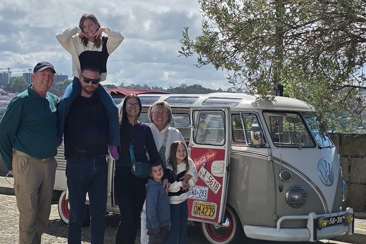 Porto: Private Vintage VW Kombi Tour with Open Roof (2-8 People)