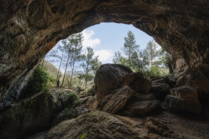 From Valencia: Montanejos Thermal Pools + Hiking, Rafting, Kayak