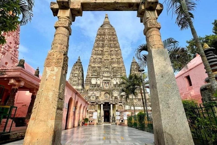 Full-Day Private Guided Bodhgaya Tour with Pick Up