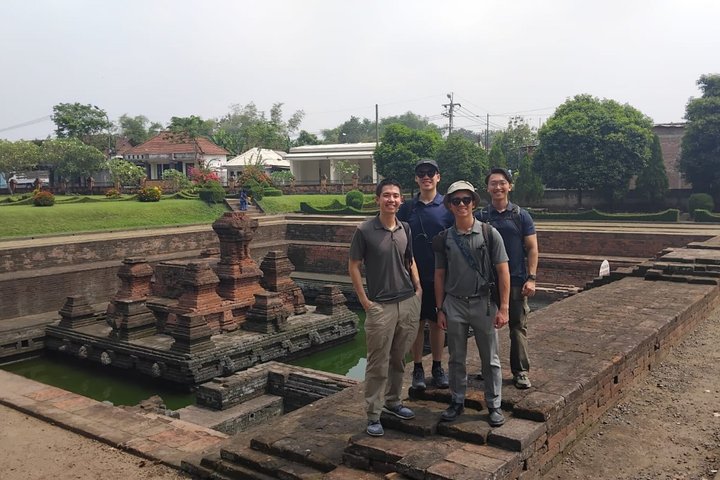 Trowulan Tour Ruin of Majapahit Kingdom from Surabaya