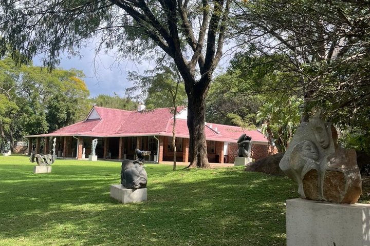 Private Harare City Tour: Wildlife, Art & Iconic Landmarks