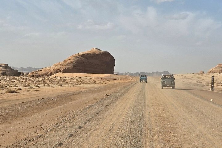Fancy Tour of Hegra in a Vintage Land Rover