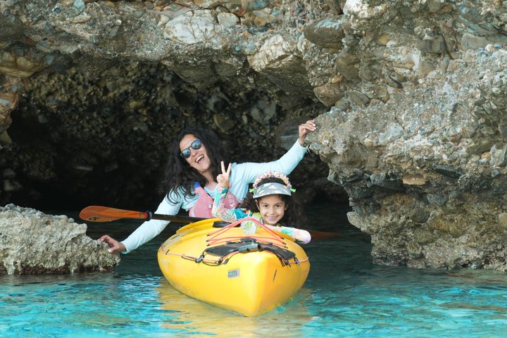 Naxos Kayak Tour to Rina Cave with Snorkeling and Homemade lunch