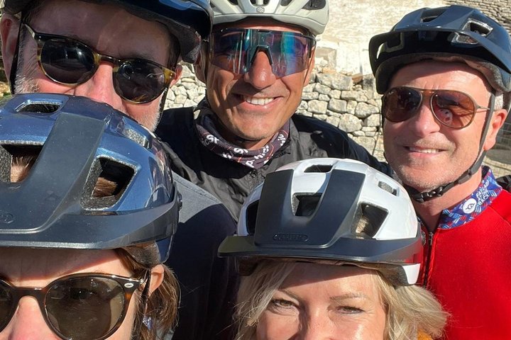 Tour Ebike Trulli Alberobello e Locorotondo