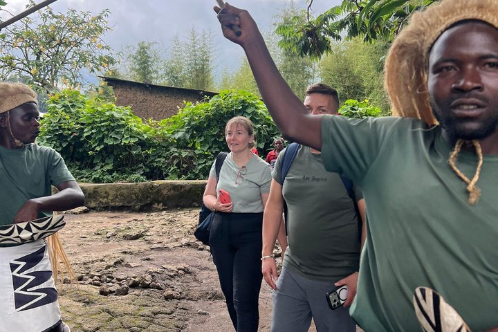 One Day Rwanda Gorilla Trekking with Dian Fossey or Guardians
