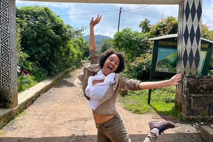 One Day Rwanda Gorilla Trekking with Dian Fossey or Guardians