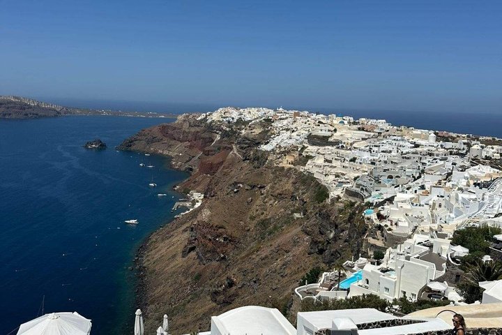 Santorini Half-Day Private Tour: Oia, Imerovigli, and Red Beach