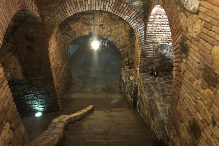 Aglianico del Vulture Wine Tasting in Hypogeum Melfi Cellar
