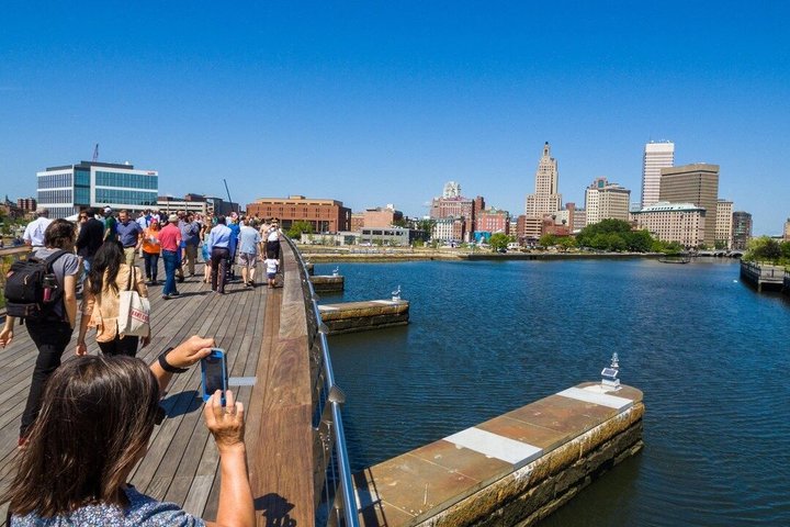 Providence East Side Sights and Stories Guided Tour