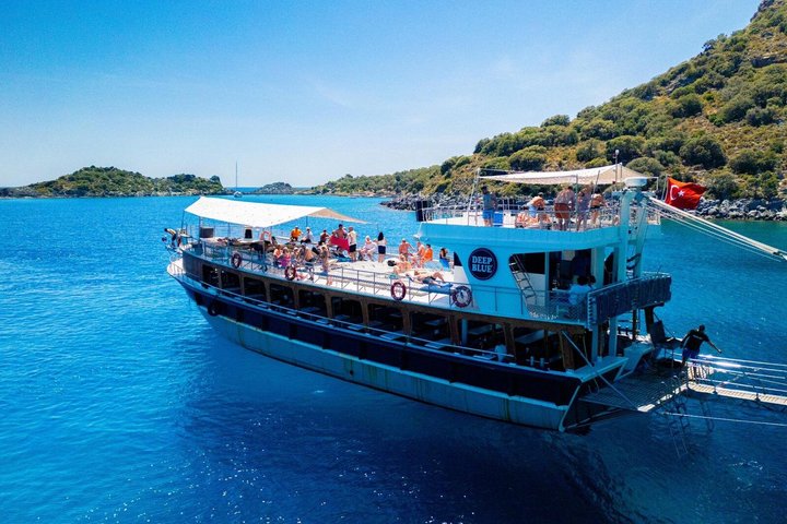 Oludeniz Full Day Boat Cruise with Lunch and Butterfly Valley