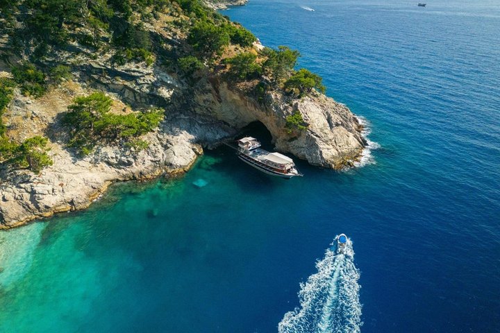 Oludeniz Full Day Boat Cruise with Lunch and Butterfly Valley