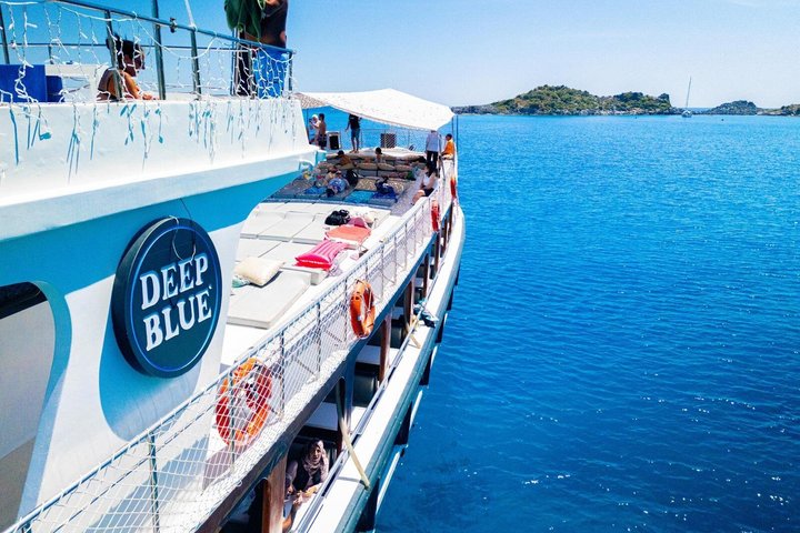 Oludeniz Full Day Boat Cruise with Lunch and Butterfly Valley