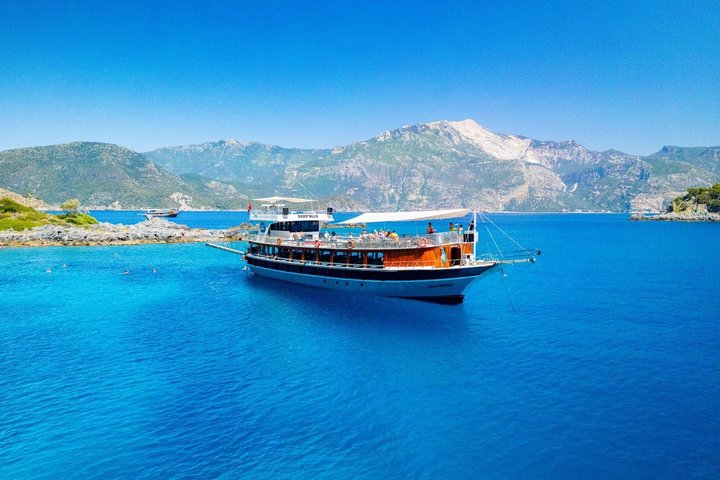 Oludeniz Full Day Boat Cruise with Lunch and Butterfly Valley