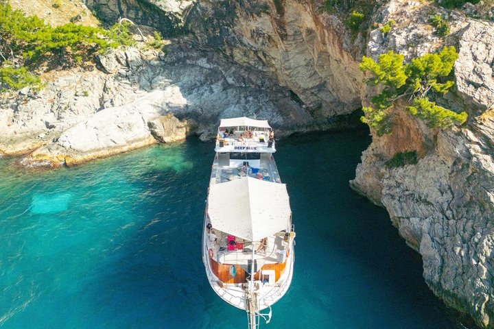 Oludeniz Full Day Boat Cruise with Lunch and Butterfly Valley