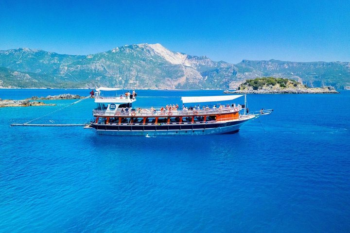 Oludeniz Full Day Boat Cruise with Lunch and Butterfly Valley