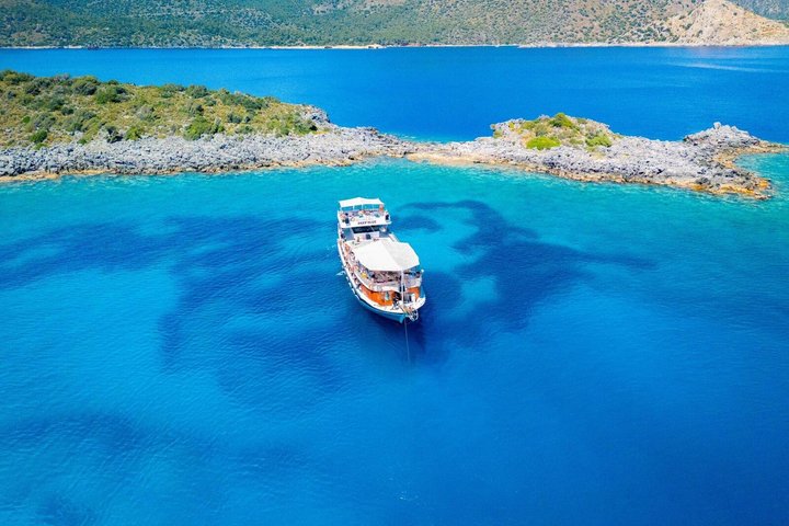 Oludeniz Full Day Boat Cruise with Lunch and Butterfly Valley