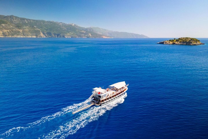 Oludeniz Full Day Boat Cruise with Lunch and Butterfly Valley
