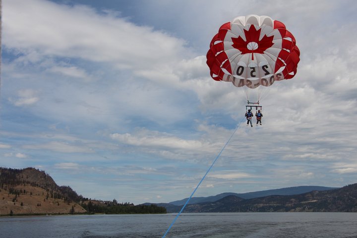 Kelowna Group Parasailing Tour and Boat Ride