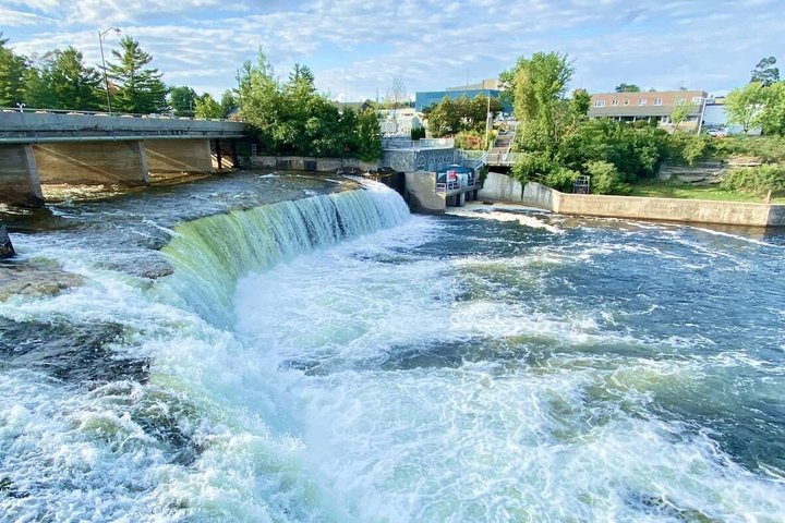 YACHT PARTY And Cruise To FENELON FALLS - Kawartha Lakes