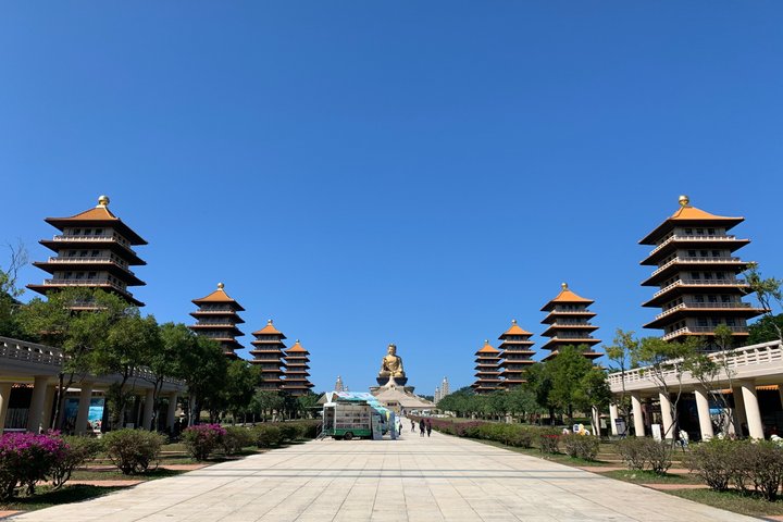 Private Custom Kaohsiung Day Tour