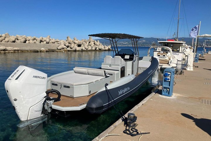 Private Tour of Salina Island
