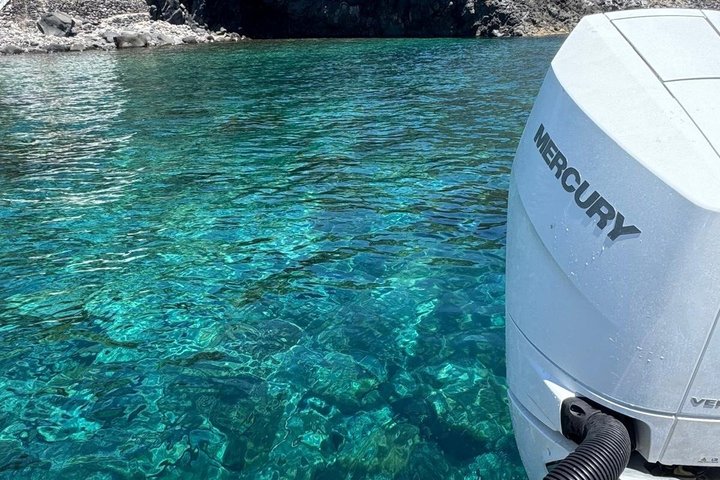 Private Tour of Salina Island