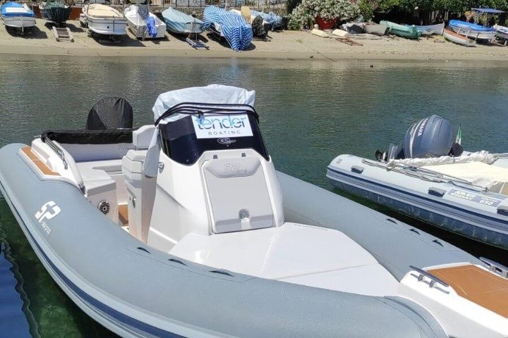 Boat Rentals and Private Tours to the Aeolian Islands with Tender