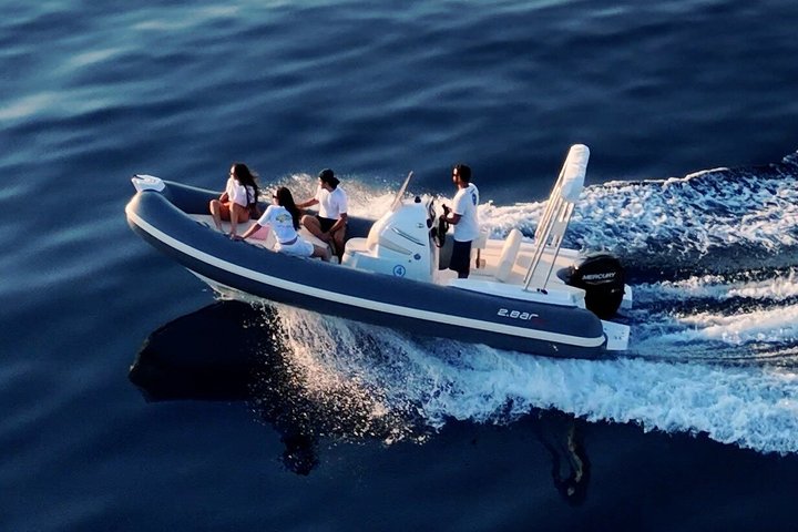 Boat Rentals and Private Tours to the Aeolian Islands with Tender