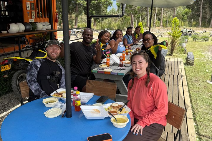 “Exclusive Mountain Escape : ATV Tour from Medellin with lunch