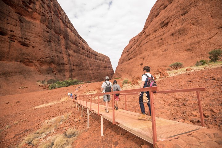 Uluru Tour with Kata Tjuta and Kings Canyon from Alice Springs