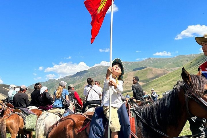 3 Day Horse Tracking to Song Kul Small Group Tour