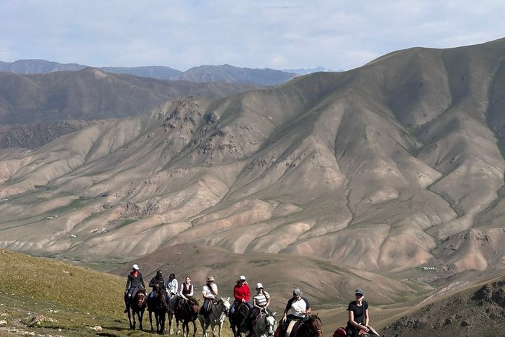 3 Day Horse Tracking to Song Kul Small Group Tour