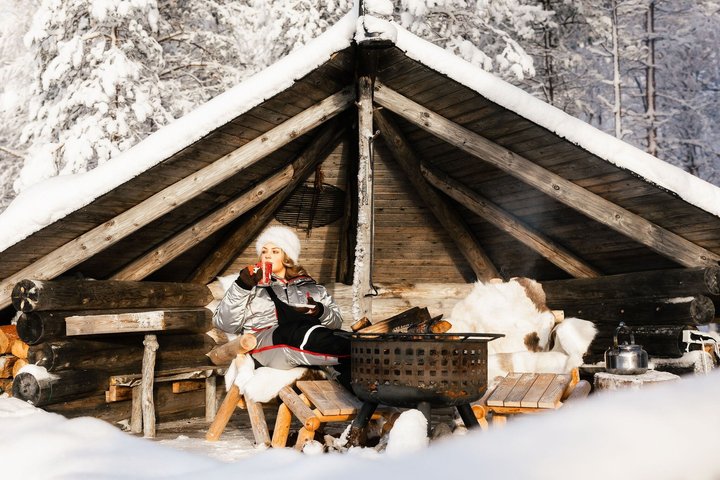 Private Expedition: INTO THE WILD Safari & Lunch in Glass Igloo