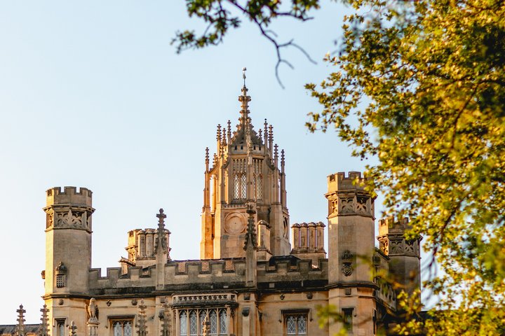 Shared Guided Punting Tour of Cambridge