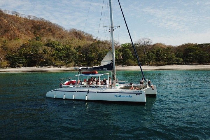Catamaran Snorkel Sunset Cruise from Tamarindo or Playas del Coco