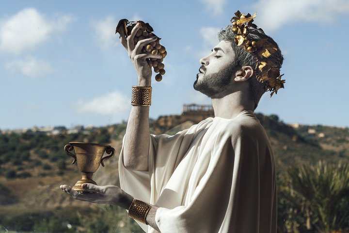 Agrigento : dinner and immersive show in the Valley of the Temples