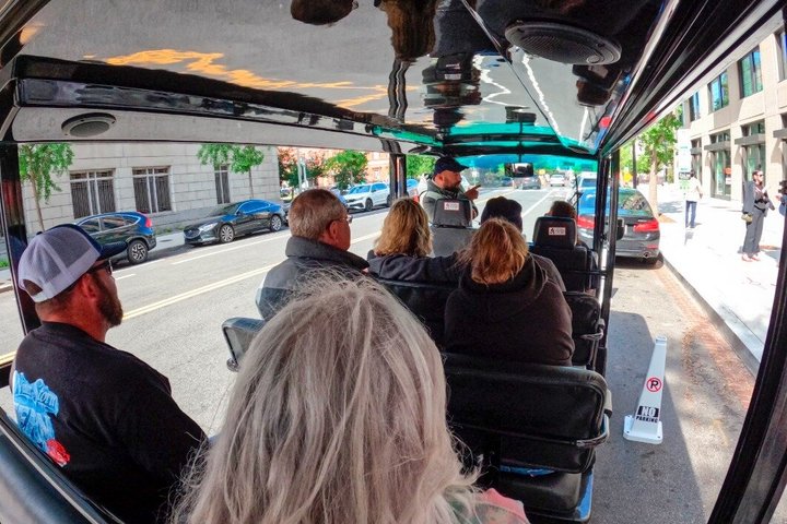 Washington DC's Monuments & US History Guided E-Cart Tour