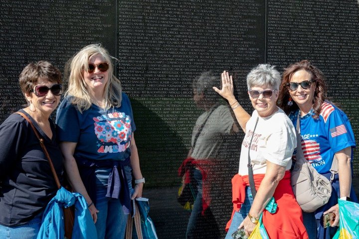 Washington DC's Monuments & US History Guided E-Cart Tour