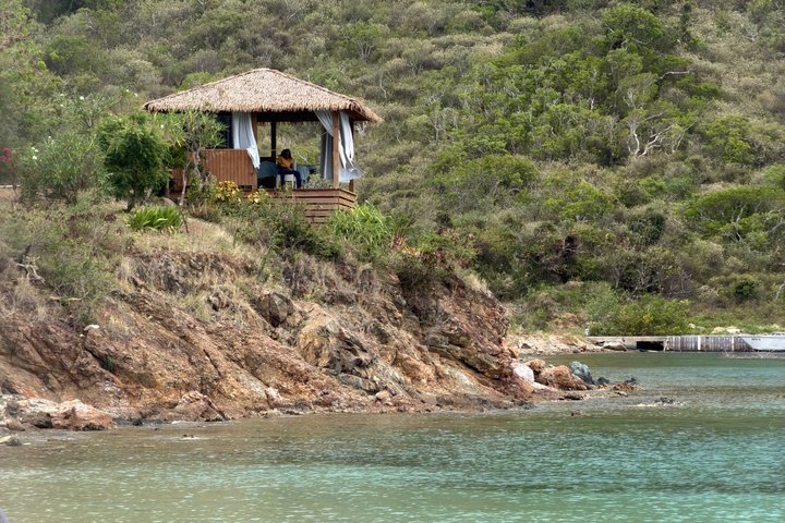 Island Hopping & Snorkeling on Luxury Renegade Boat
