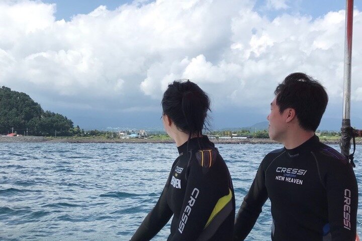 Premium Boat Snorkeling Adventure at Seopseom Island, Jeju