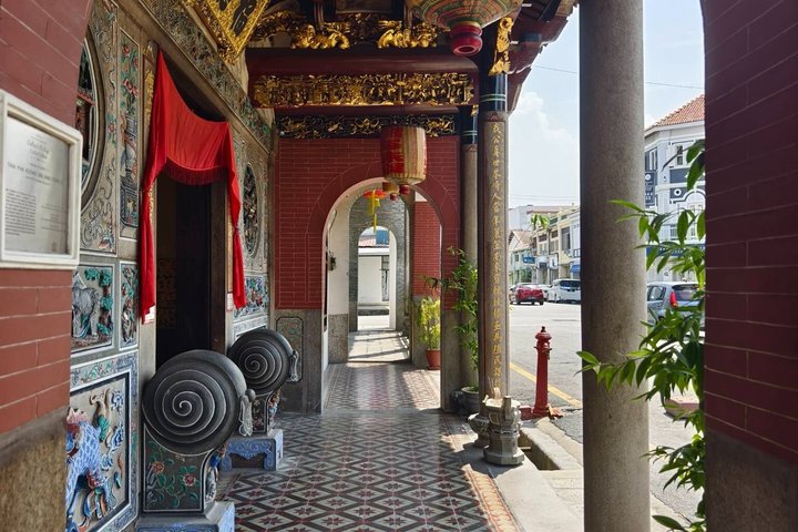 Private Tour of George Town Penang with Guiding