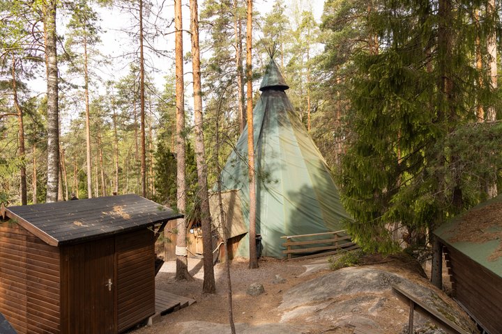 Northern Elegance: Private Reindeer Safari & Fireside Picnic*****