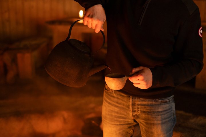 Northern Elegance: Private Reindeer Safari & Fireside Picnic*****