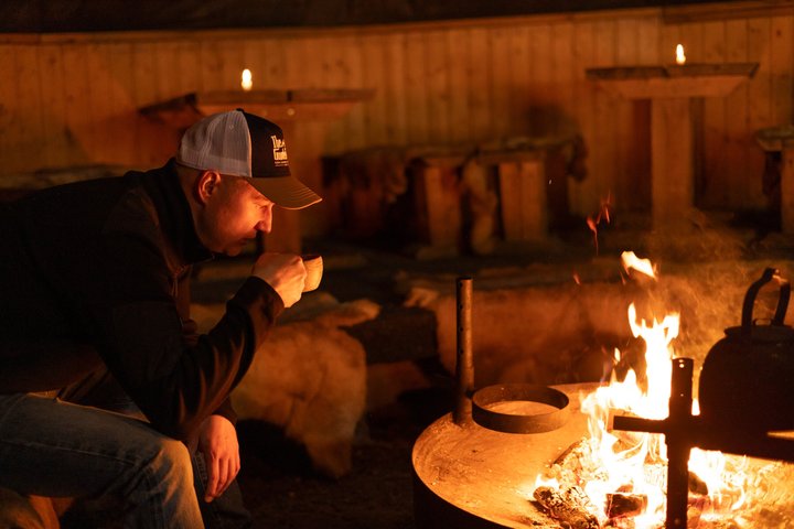 Northern Elegance: Private Reindeer Safari & Fireside Picnic*****