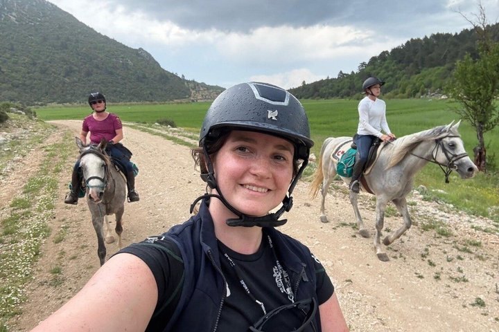 1 or 2 Hours PRIVATE Horse Riding in the forest in Kemer Antalya