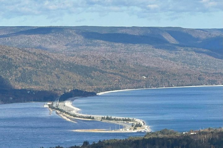 Cabot Trail: Green cove and Coast Excursion from Port of Sydney