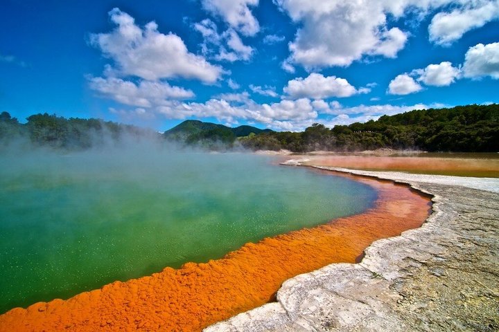 Wai O Tapu and Champagne Pool Geothermal Explorer