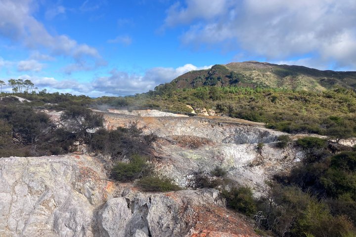 Wai O Tapu and Champagne Pool Geothermal Explorer