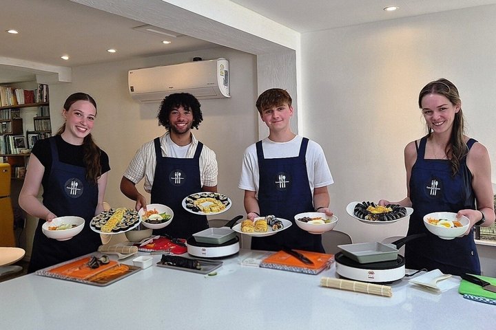 Korean Cooking Class in Gyeongju: Bibimbap, Gimbap & Omelette